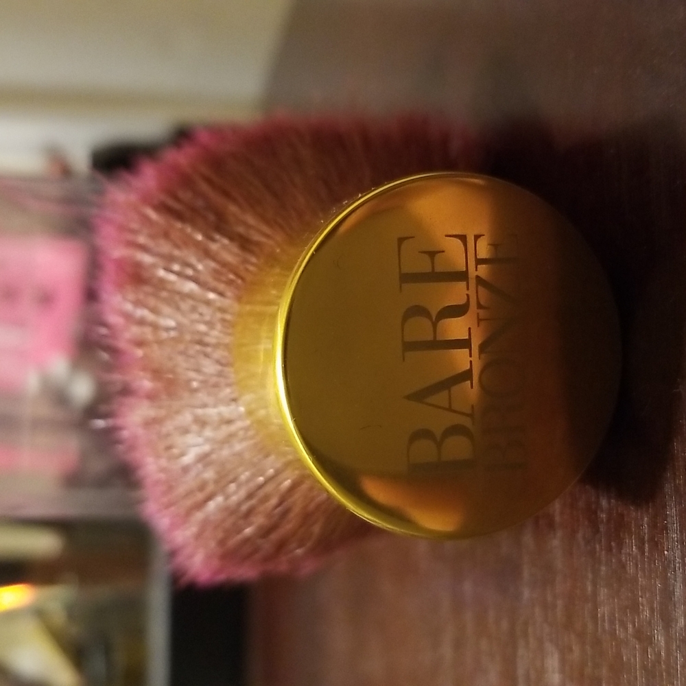 VS Bare Bronzer Brush